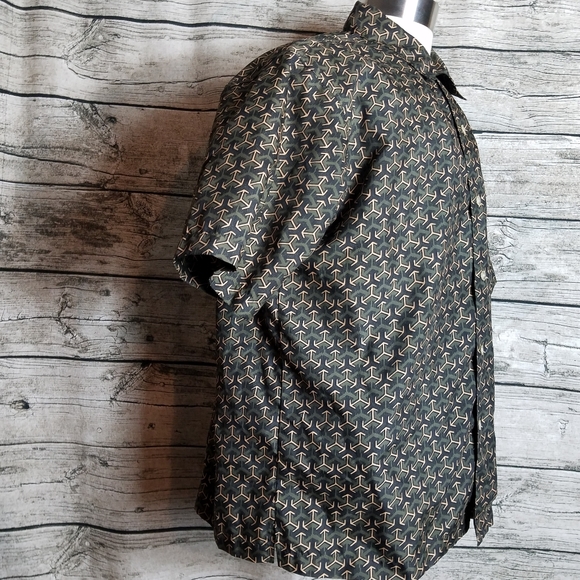 CANYON RIVER BLUES MENS BLACK GOLD ARROWS SHORT SLEEVE BUTTON SHIRT LARGE.Pit - Picture 3 of 7